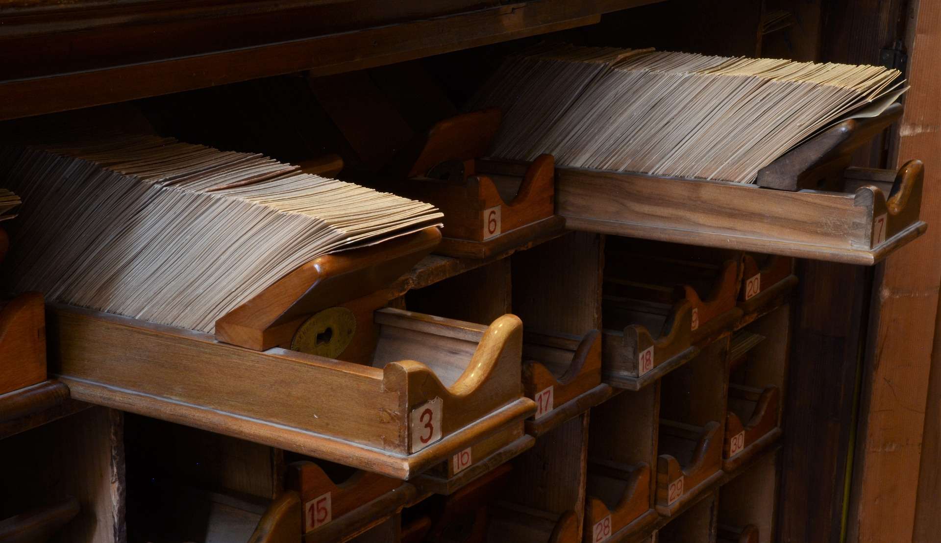 Zettelkasten Unboxed: Mastering the Art of Smart Note-Taking
